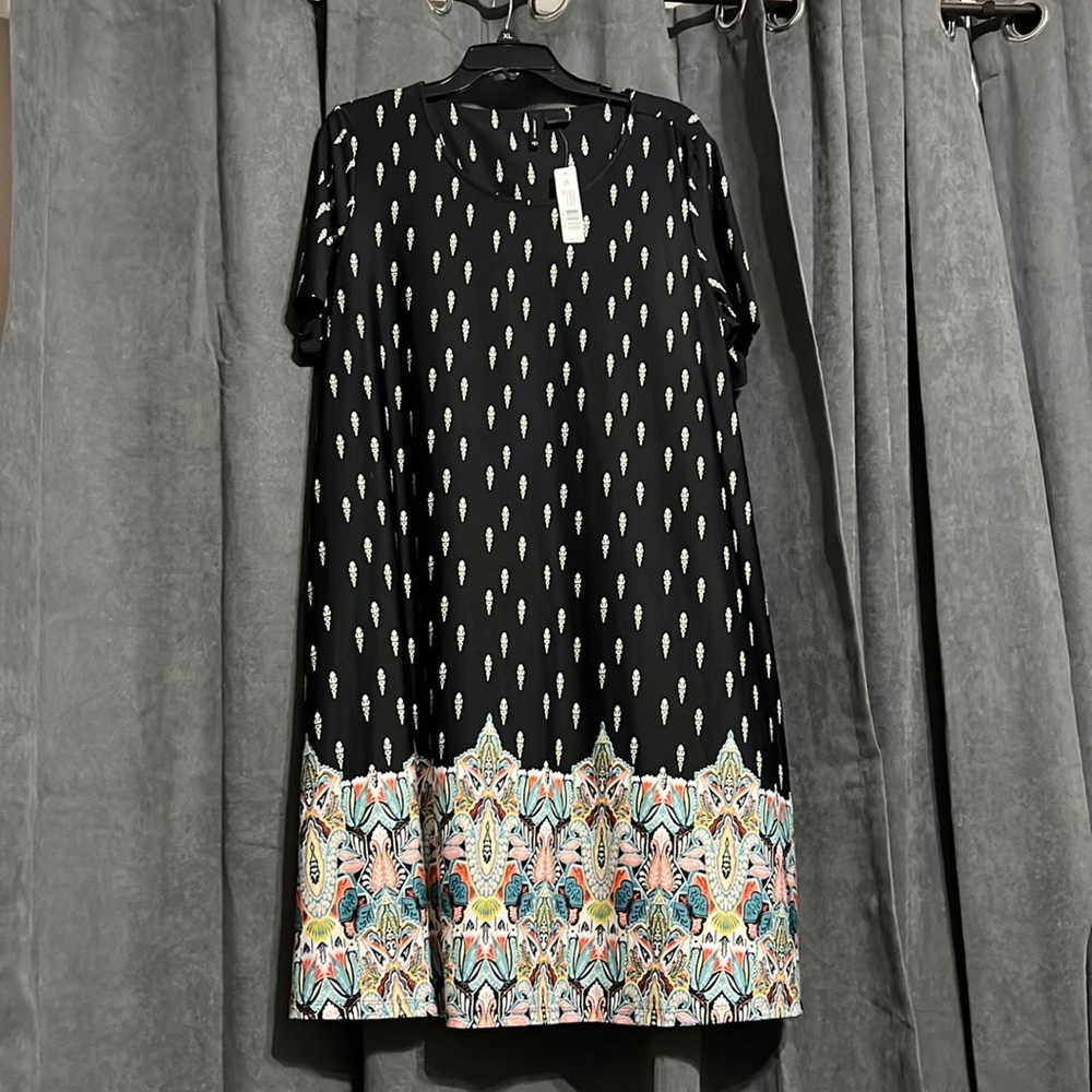 New Directions. XL. NWT. 95% polyester 5% spandex.